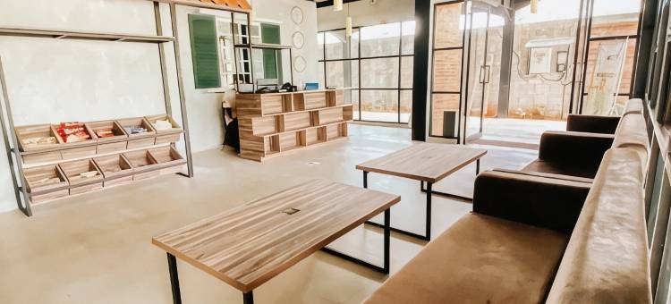 Summerville酒店和咖啡厅(Summerville Hotel & Coffee Shop)图片