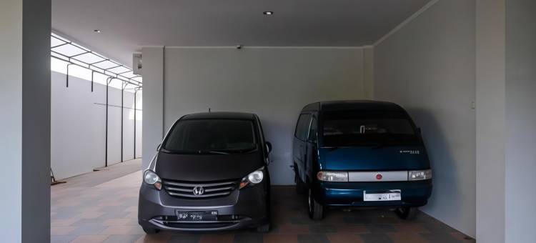 RedDoorz Syariah Near Transmart Pabelan Solo图片