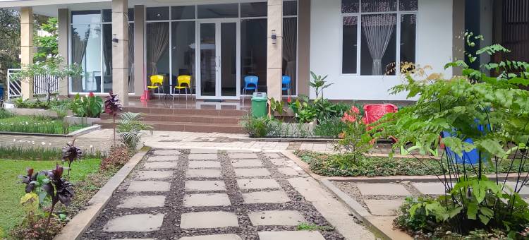 The Lavana Villa Marwah Puncak图片