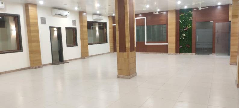 斯里希亚姆国际酒店(Hotel Shree Shyam International)图片