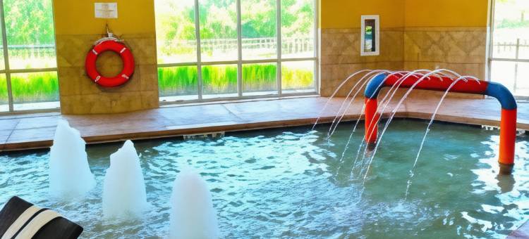 米尔瓦基西北公园广场智选假日套房酒店(Holiday Inn Express & Suites Milwaukee NW – Park Place)图片