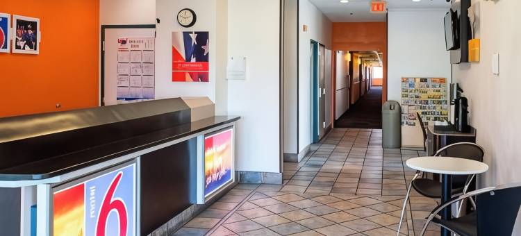 西摩北6号汽车旅馆(Motel 6 Seymour, in - North)图片