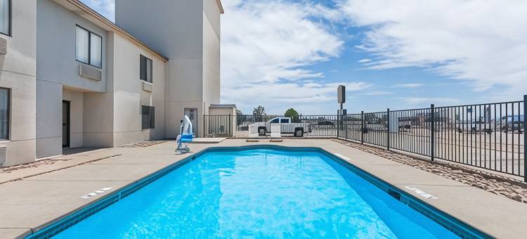 米德兰速8酒店(Super 8 by Wyndham Midland)图片