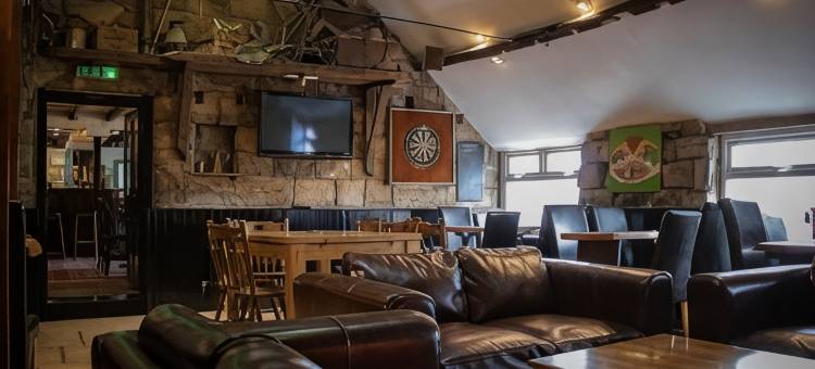 狐狸和猎犬酒店(The Fox & Hounds Inn)图片