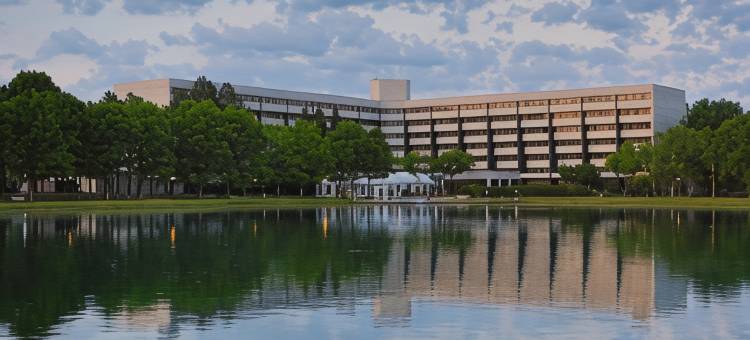 罗利达拉姆希尔顿逸林套房酒店(DoubleTree Suites by Hilton Raleigh - Durham)图片
