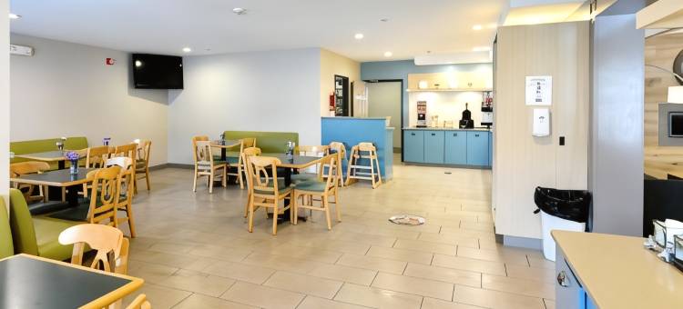 纽约莫里斯山丽怡酒店(Country Inn & Suites by Radisson, Mount Morris, NY)图片