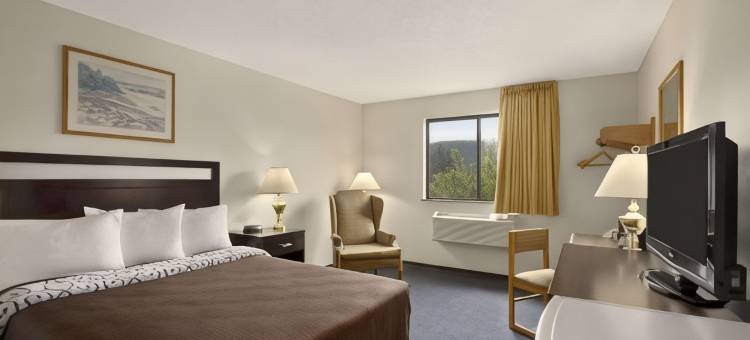 威廉姆斯湖温德姆速8酒店(Super 8 by Wyndham Williams Lake BC)图片