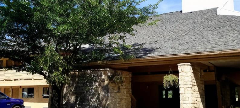 门罗戴斯酒店(Days Inn & Suites by Wyndham Monroe)图片