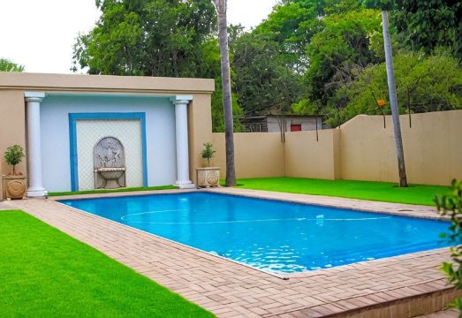 Letsatsing Lodge Hotel Overview