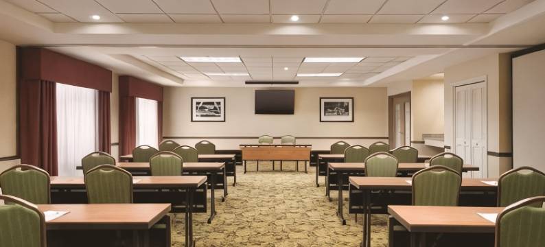 得梅因西丽怡酒店(Country Inn & Suites by Radisson, des Moines West, IA)图片