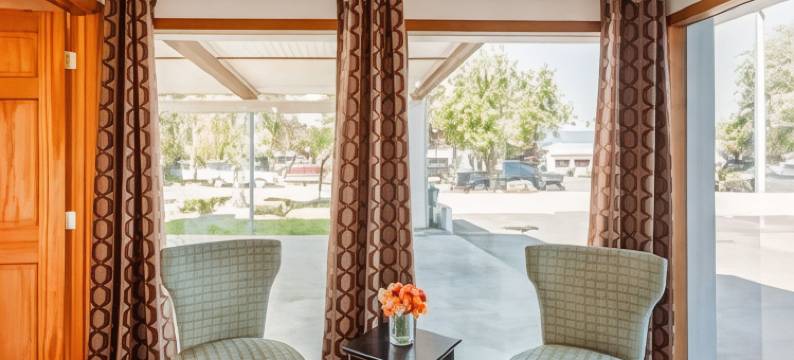 科达伦罗德威酒店(Rodeway Inn Coeur d'Alene)图片