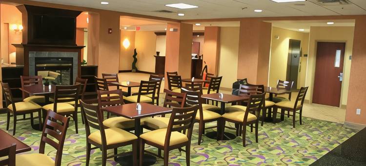 维克特贝斯特韦斯特优质套房酒店(Best Western Plus Victor Inn  Suites)图片