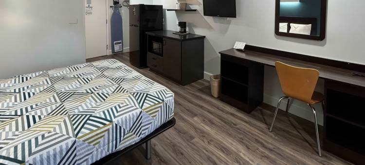 开间6套房 - 希斯皮里亚，加利福尼亚州 - 西主街 - I-15(Studio 6 Suites Hesperia, CA West Main Street I 15)图片