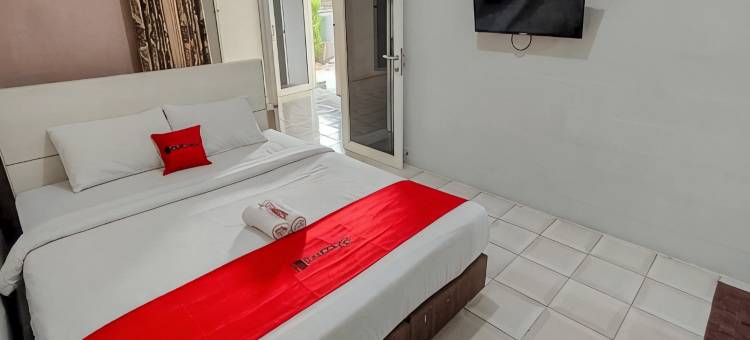 红多兹酒店-近阿伦阿伦巴图2号(RedDoorz Near Alun Alun Batu 2)图片