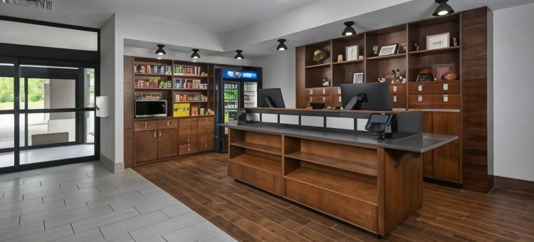 福朋喜来登喜來登酒店-堪萨斯城机场(Four Points by Sheraton Kansas City Airport)图片
