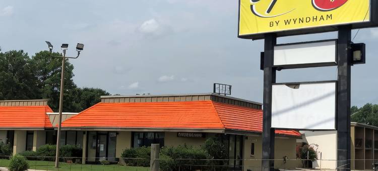 巴特波罗-落基山温德姆速8酒店(Super 8 by Wyndham Battleboro/Rocky Mount)图片