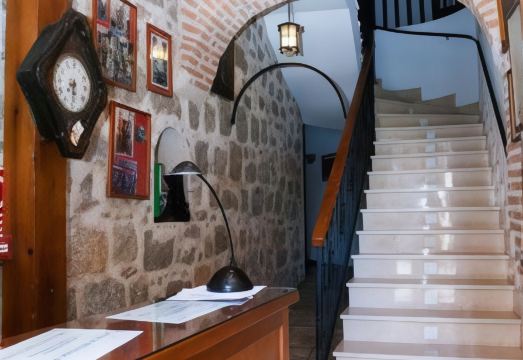 Hostal El Rincón Hotel Overview