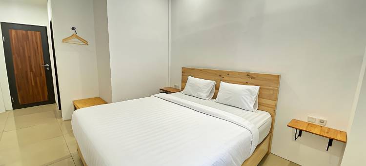 Urbanview Hotel Medio Inn Palu by RedDoorz图片