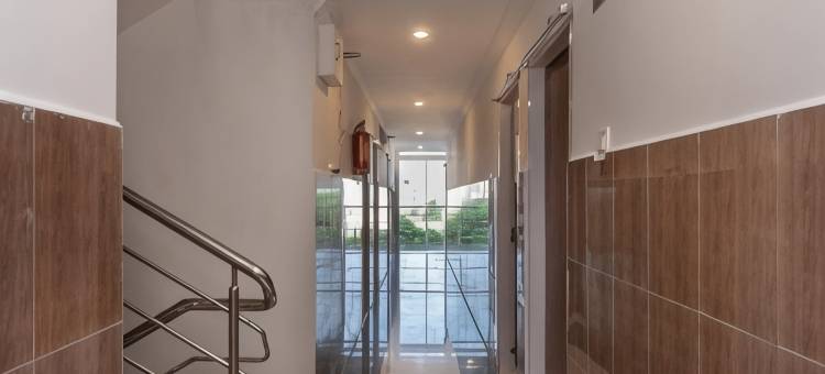 首都 O 27775 斯里尼瓦瑟住宅酒店(Capital O Hotel Srinivasa Residency)图片