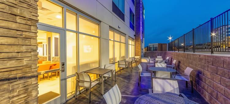 哈利森大学区智选假日套房酒店(Holiday Inn Express & Suites Harrisonburg – University Area)图片