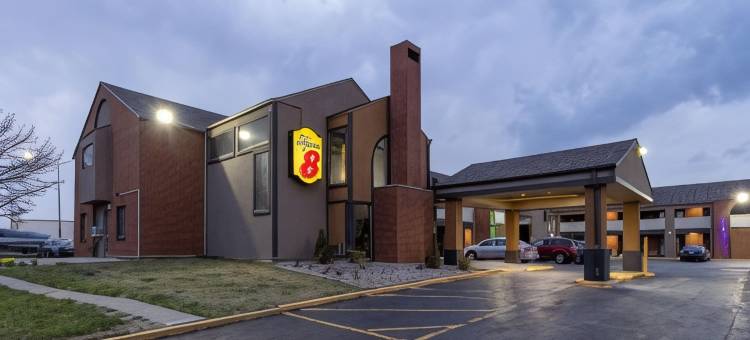 温德姆速8堪萨斯城机场北(Super 8 by Wyndham Kansas City Airport North)图片