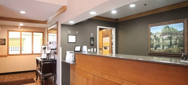 格尼呗盟套房酒店(Baymont by Wyndham Gurnee)图片