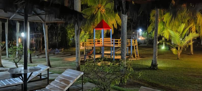 奥古斯塔佩拉布汗酒店(Augusta Pelabuhan Ratu Hotel)图片