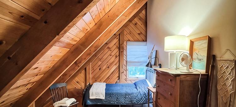 The Lake Home -  Cozy ADK family post & beam lakehouse图片