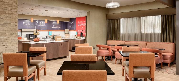 诺克斯维尔橡树岭欢朋酒店(Hampton Inn by Hilton Oak Ridge Knoxville)图片