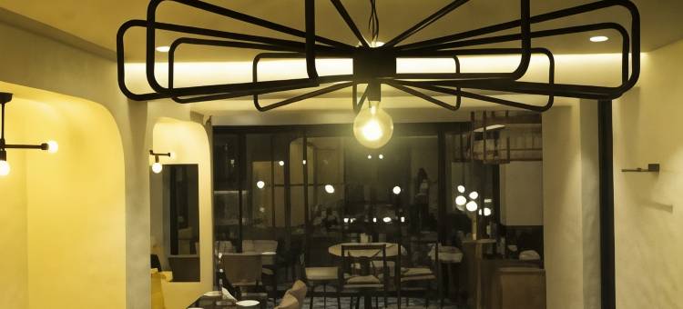 戈拉巴斯特兰德酒店(Strand Hotel, Colaba - A Seafront Property)图片