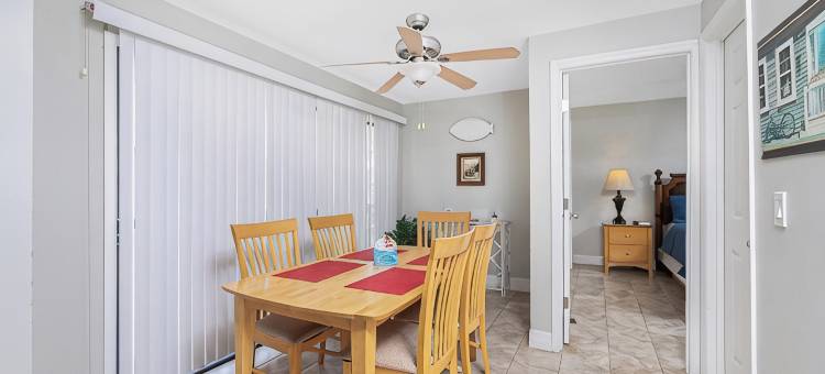 Manasota Key湾畔公寓大厦，带便捷海滩通道(Bayside Manasota Key Condo with Easy Beach Access)图片