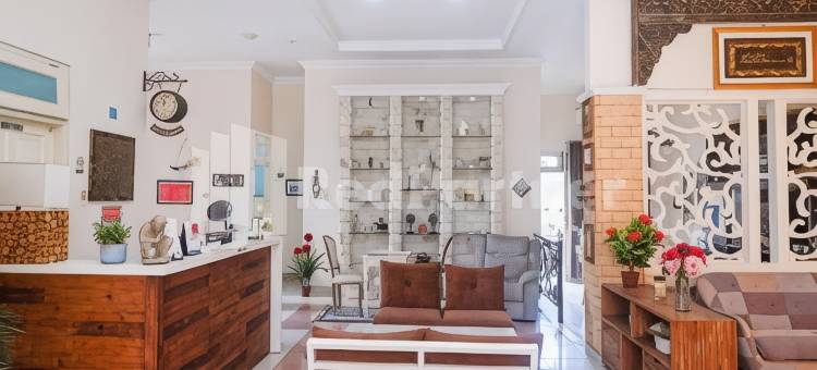 优佳11号精品清真米特拉红门酒店-靠近日惹加查马达大学(Just 11 Boutique Syariah Mitra RedDoorz Near Ugm Yogyakarta)图片