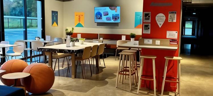 宜必思快捷卢代阿克赛车场酒店(Ibis Budget Loudéac Vélodrome)图片