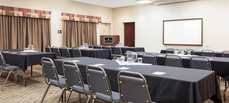 韦本温德姆华美达酒店(Ramada by Wyndham Weyburn)图片