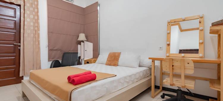 Langkar Guest House Syariah Mitra RedDoorz图片