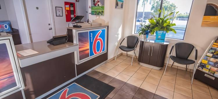 皮尔斯堡6号汽车旅馆(Motel 6 Ft. Pierce, FL)图片