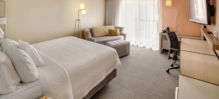 圣路易斯机场/地球城万怡酒店(Courtyard St. Louis Airport/Earth City)图片