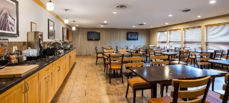 乡村牧场贝斯特韦斯特优质酒店(Best Western Plus Country Meadows Inn)图片