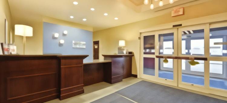 尤蒂卡智选假日套房酒店(Holiday Inn Express & Suites Utica)图片