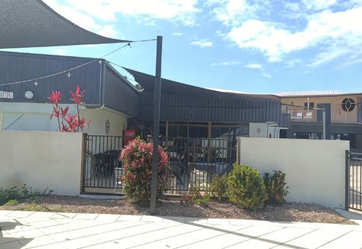 Summit Motel Hotel Overview