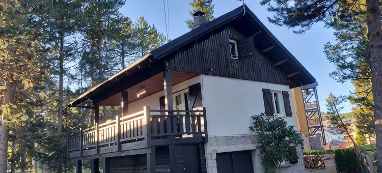 Luxurious Chalet in a Quiet and Ideal Location - Classified图片