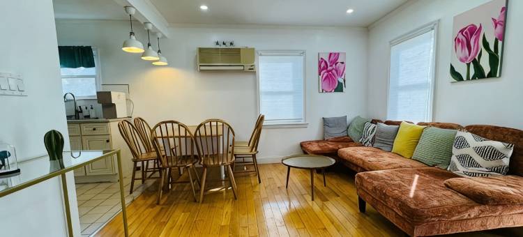 家庭纽约海滩度假屋(私人工作区)(Family Home near NY Beach  Private Workspace)图片