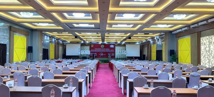 新梅尔德卡帕蒂酒店(Hotel New Merdeka Pati)图片