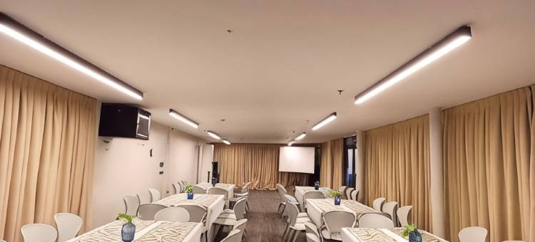王子快捷酒店(Prince Express Inn)图片