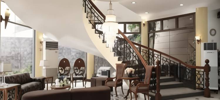 皇冠皇家酒店(Crown Royale Hotel)图片