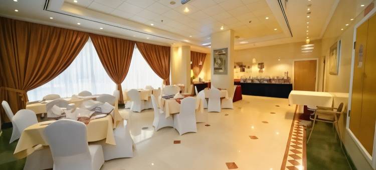 艾马拉特勒居马酒店(Nejoum Al Emarate Hotel Sharjah)图片