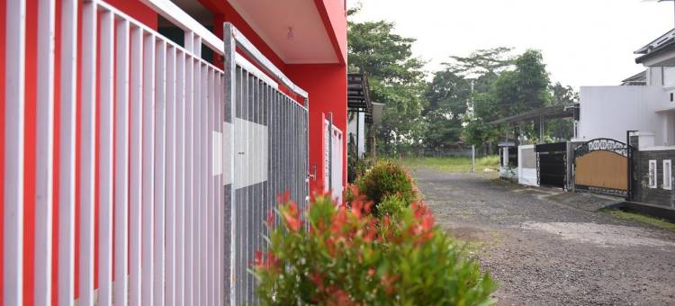 RC Costel Near Rsdh Cianjur Mitra RedDoorz图片