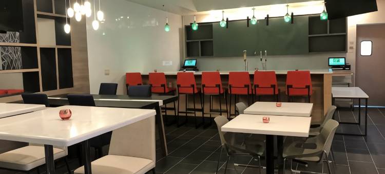 博塞尔假日酒店及套房(Holiday Inn & Suites BOTHELL by IHG)图片