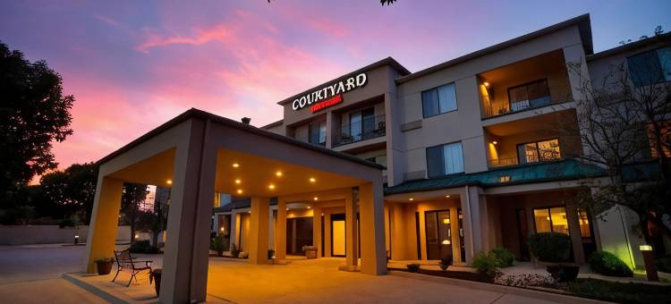 尚佩恩万怡酒店(Courtyard Champaign)图片