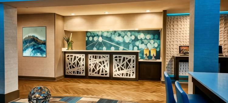 路易斯维尔科佩尔贝斯特韦斯特优质酒店(Best Western Plus Lewisville Flower Mound)图片